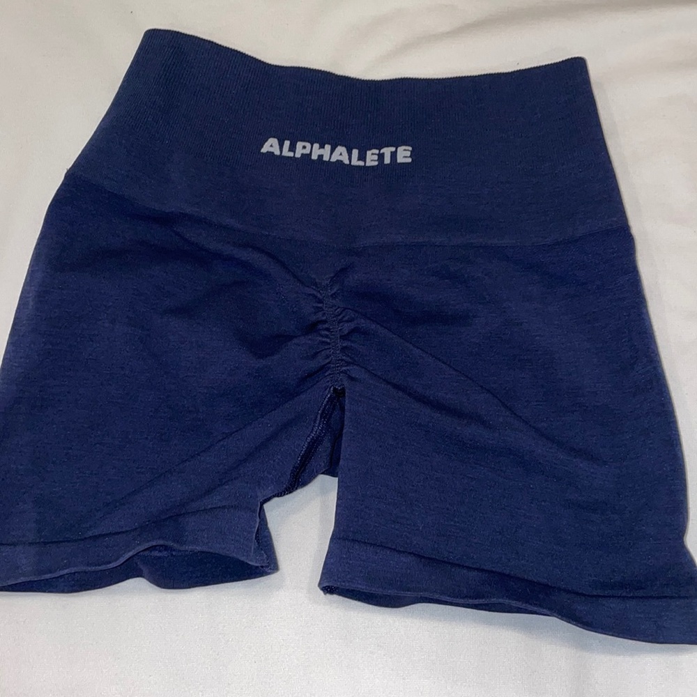 Alphalete amplify shorts